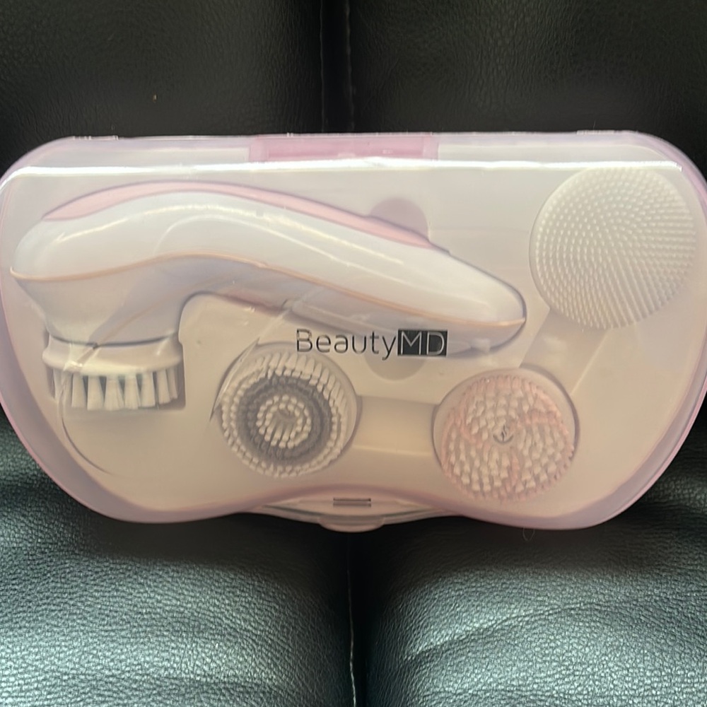 BeautyMD Pink Facial Cleansing Brush Set